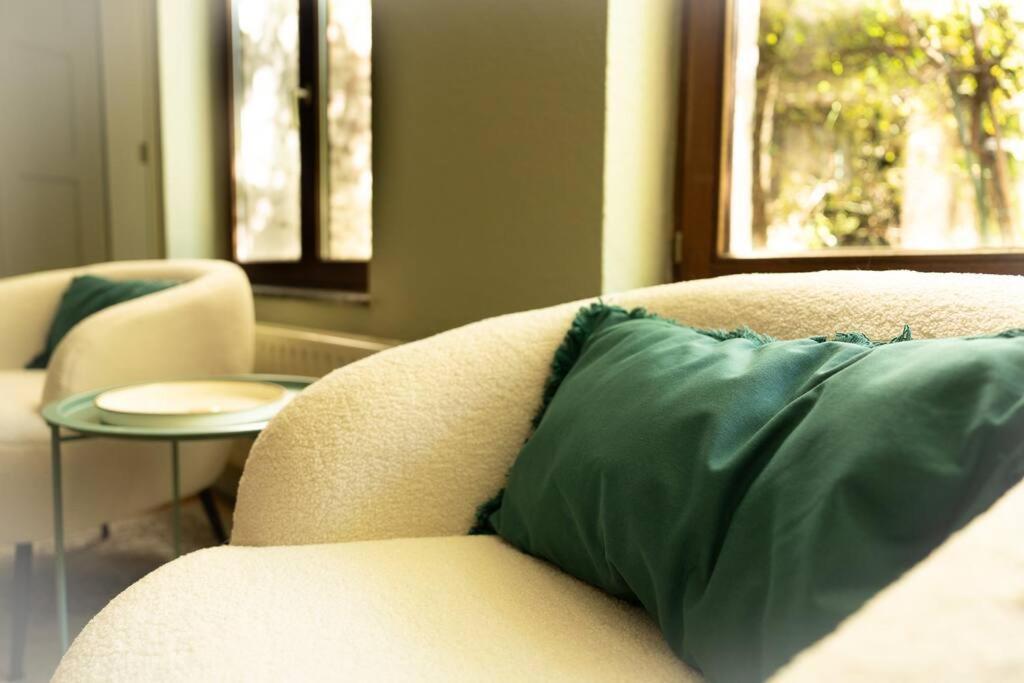 Camelia, Un Charme Montois Villa Монс Екстериор снимка