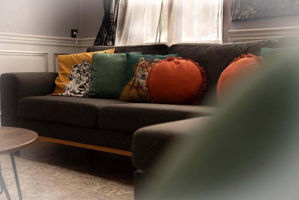 Camelia, Un Charme Montois Villa Монс Екстериор снимка