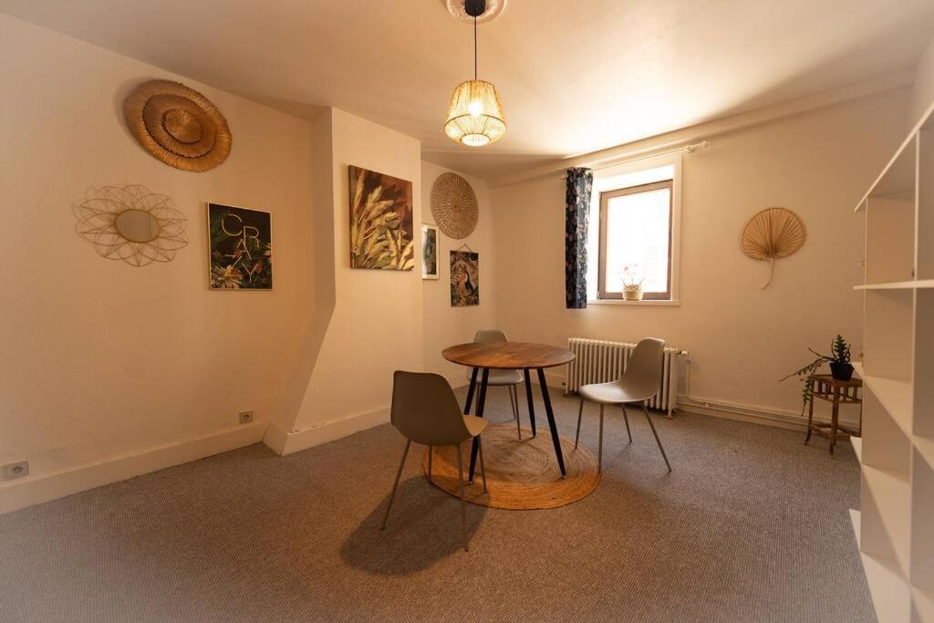 Camelia, Un Charme Montois Villa Монс Екстериор снимка
