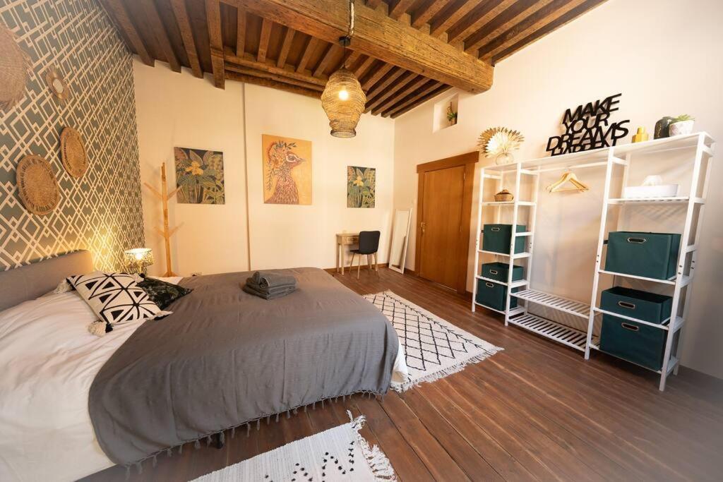 Camelia, Un Charme Montois Villa Монс Екстериор снимка