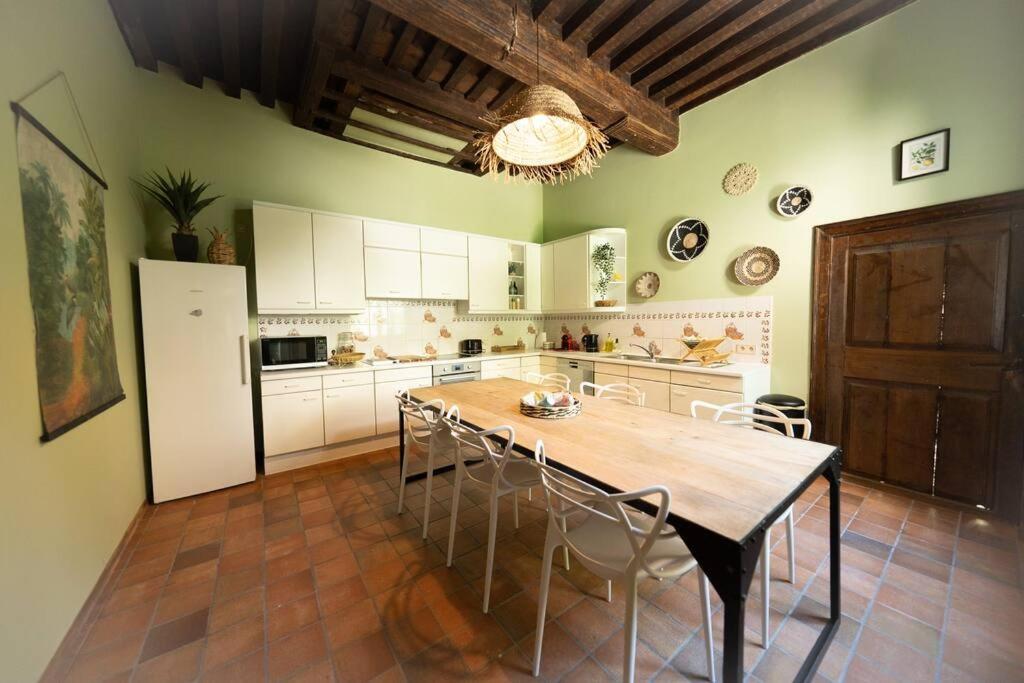 Camelia, Un Charme Montois Villa Монс Екстериор снимка