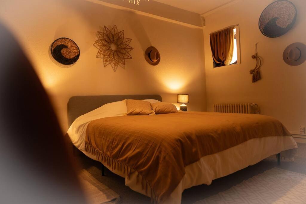 Camelia, Un Charme Montois Villa Монс Екстериор снимка